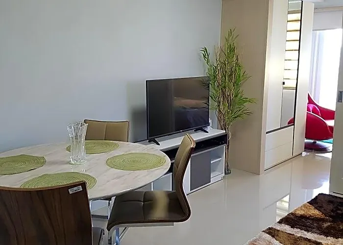 Hotel At Jazz - Makati Tower D High-floor Serviced With Skyline Views Manila