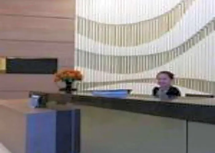 At Jazz - Makati Tower D High-floor Serviced With Skyline Views 5* Manila