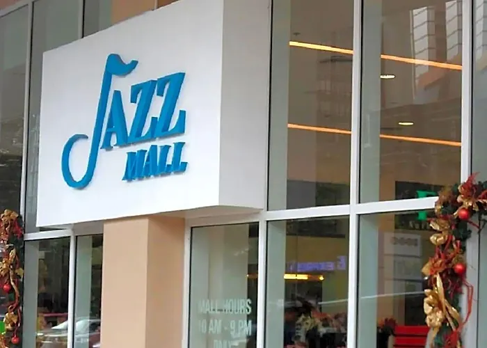 Hotel At Jazz - Makati Tower D High-floor Serviced With Skyline Views