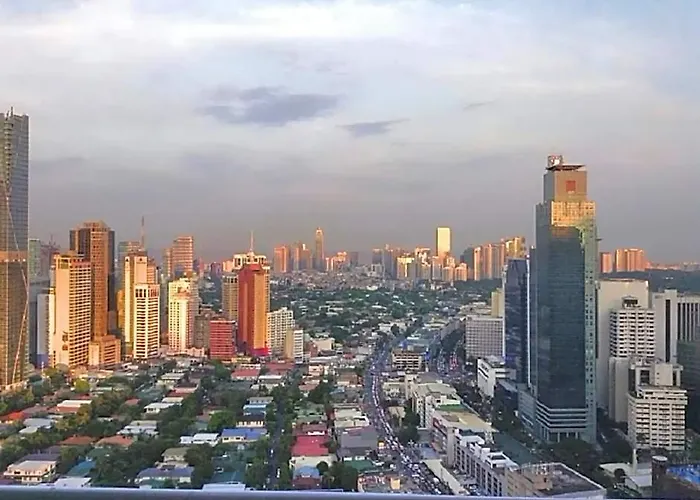 Hotel At Jazz - Makati Tower D High-floor Serviced With Skyline Views